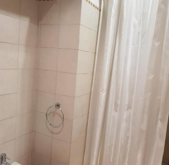 Bed and Breakfast Appartamento Isabella Nel Centro Di Monastero Bormida