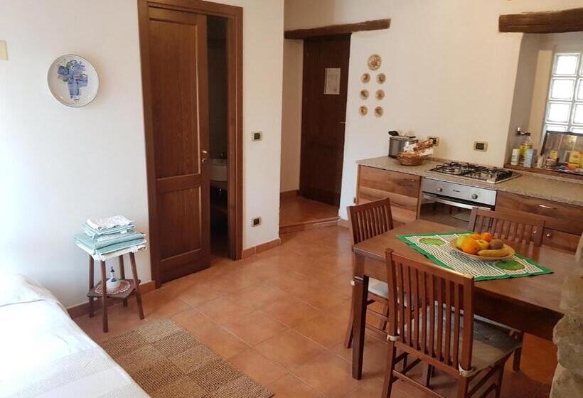 Bed and Breakfast Appartamento Isabella Nel Centro Di Monastero Bormida