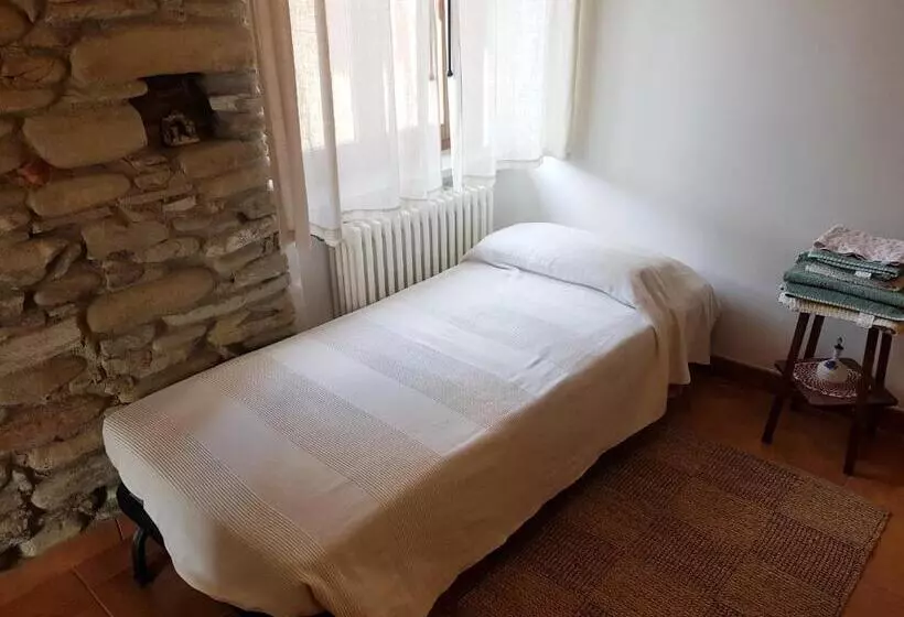 ベッドアンドブレックファースト Appartamento Isabella Nel Centro Di Monastero Bormida