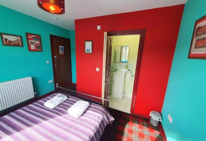 Aamiaismajoitus (B&B) Ceum Thairis