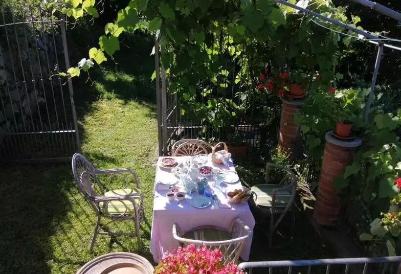 Aamiaismajoitus (B&B) Le Viole Bianche