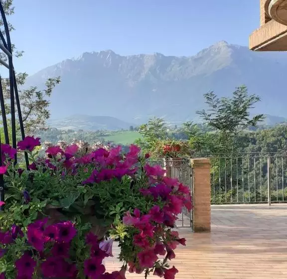 ベッドアンドブレックファースト Mara E Monti