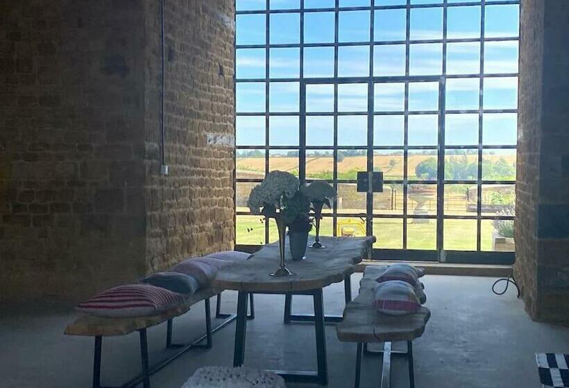 צימר Stunning  Room With A View