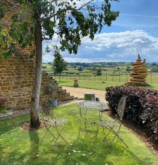 Aamiaismajoitus (B&B) Stunning  Room With A View