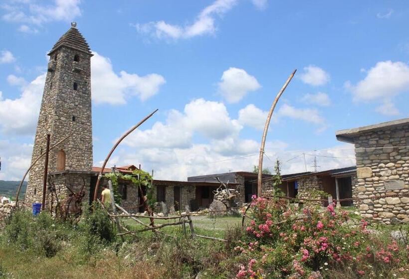 هتل Golden Cradle