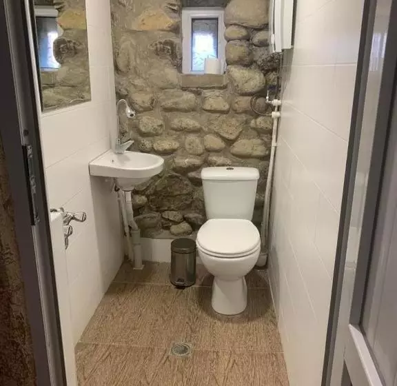 هتل Golden Cradle