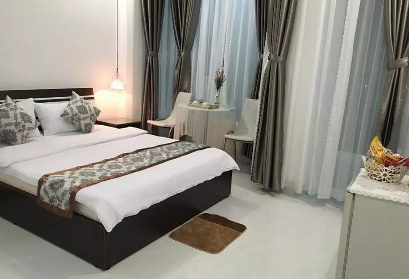 Sao Khue Riverside Hotel & Coffee