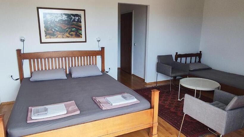 پانسیون Igors