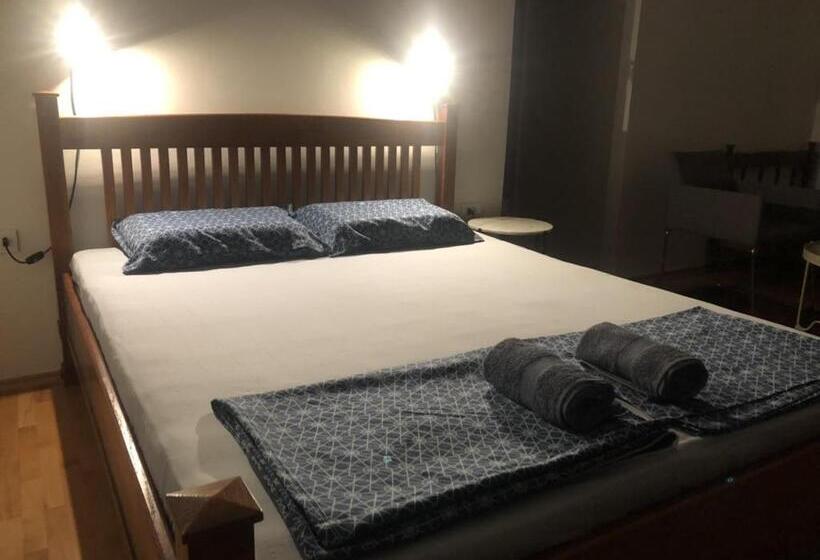 پانسیون Igors