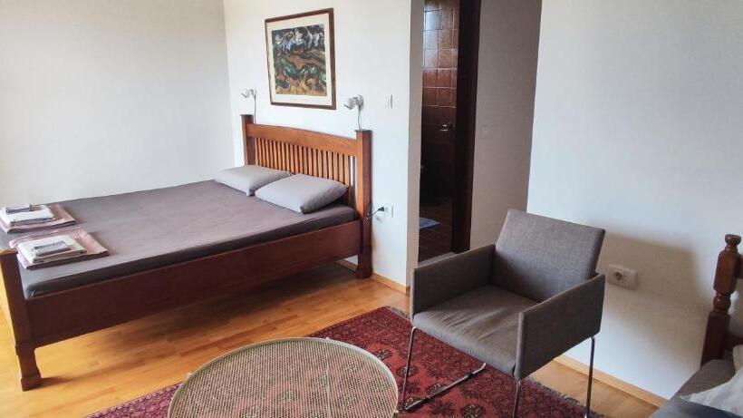 پانسیون Igors