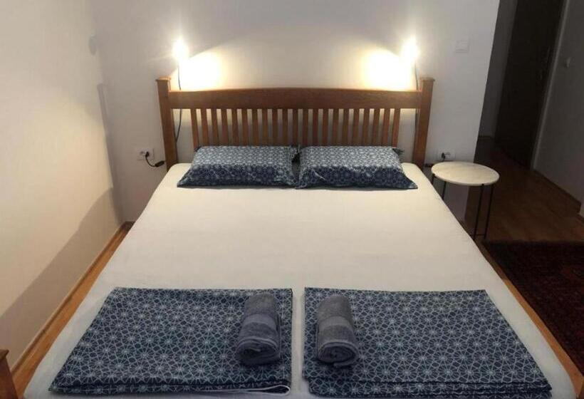 پانسیون Igors