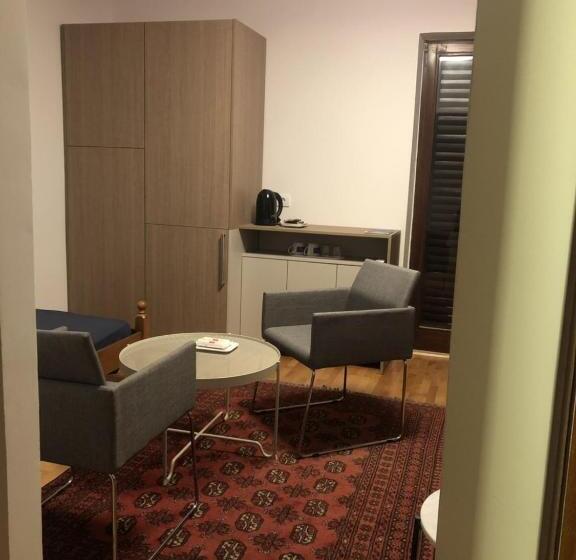 پانسیون Igors