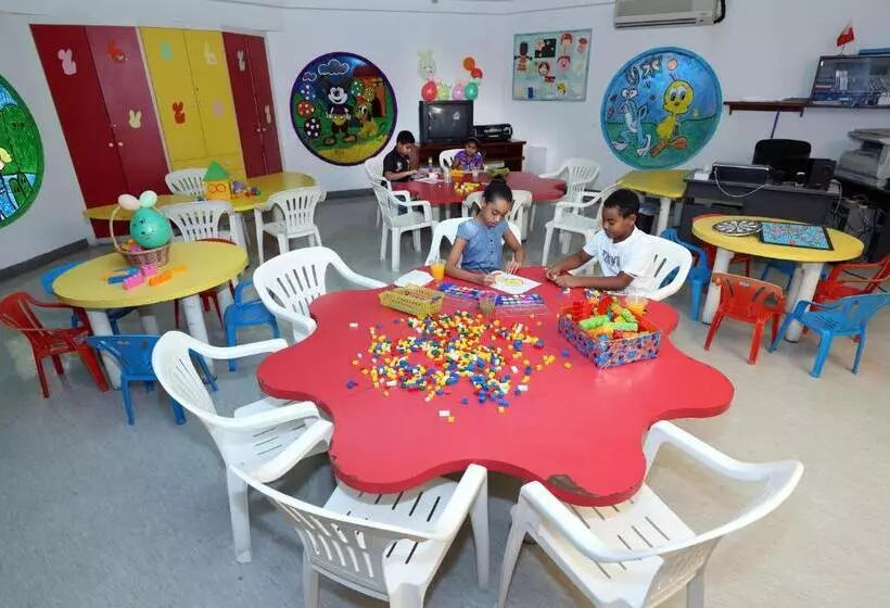 Albander Hotel & Resort