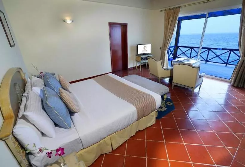 Albander Hotel & Resort