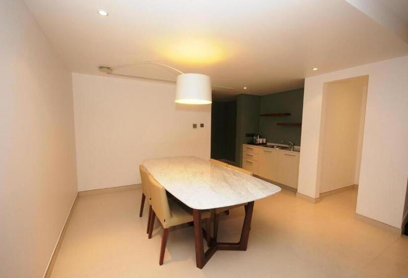 Albander Hotel & Resort