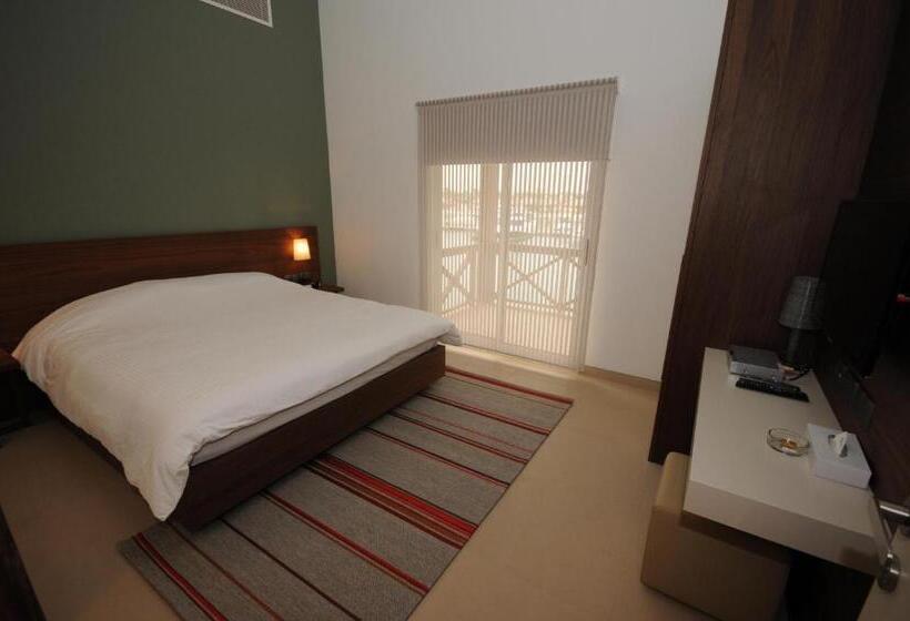 Albander Hotel & Resort