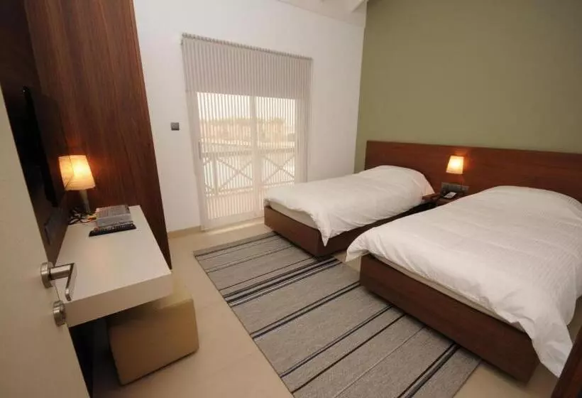 Albander Hotel & Resort