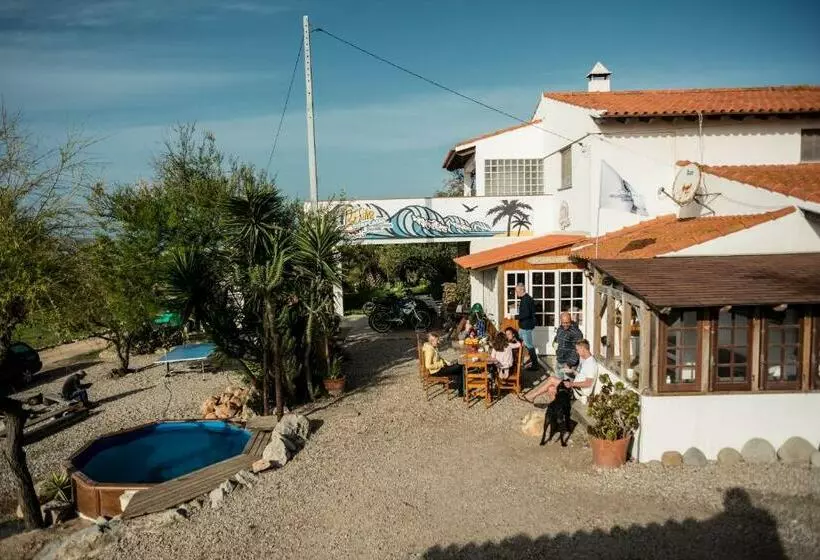 Retkeilymaja Da Silva Surfcamp