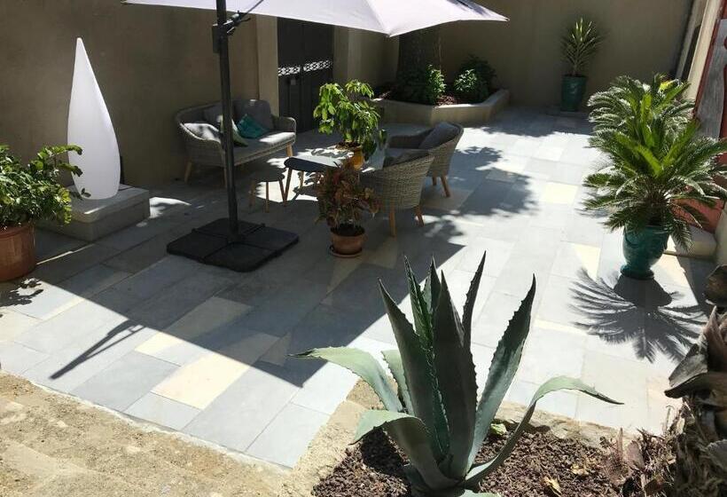 مبيت وإفطار Bohobé Naboty