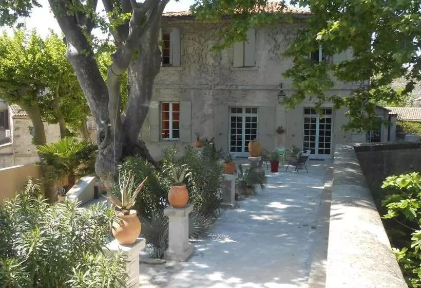 ベッドアンドブレックファースト Bohobé Naboty