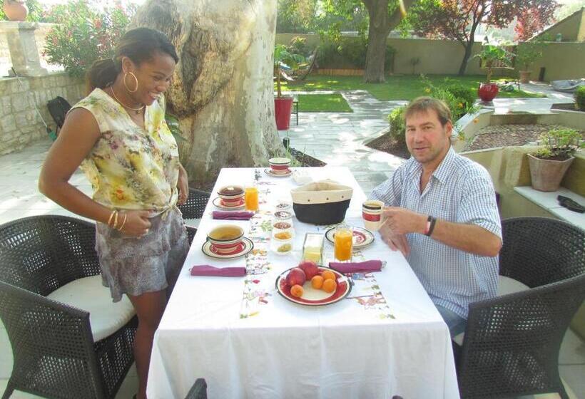 مبيت وإفطار Bohobé Naboty