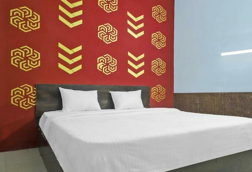 فندق Spot On 87204 Royal Palms