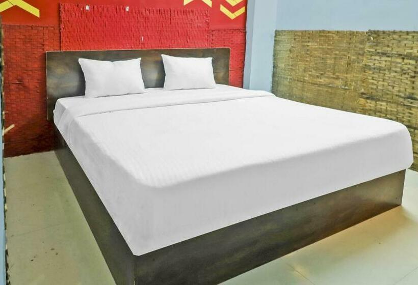 فندق Spot On 87204 Royal Palms