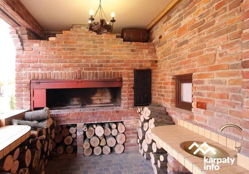 Cămin батярський двір