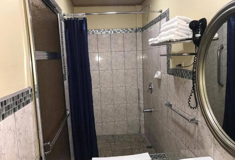 هتل Airport Suites