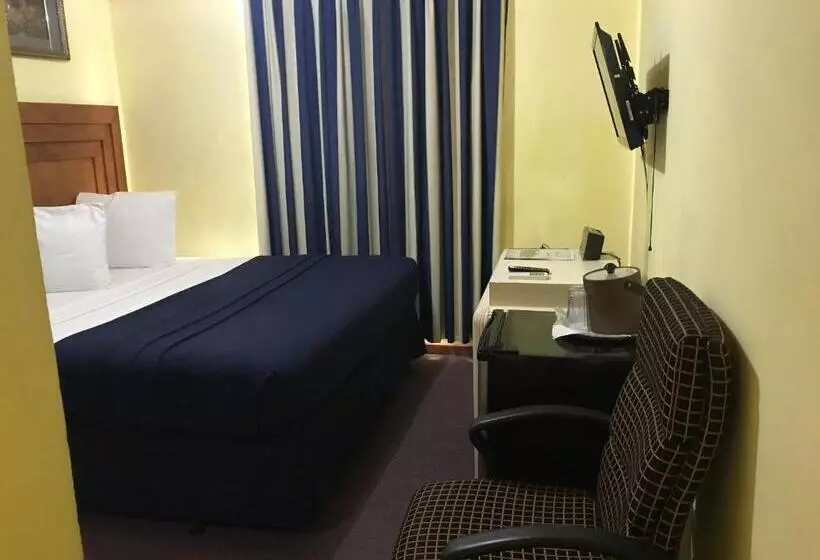 ホテル Airport Suites