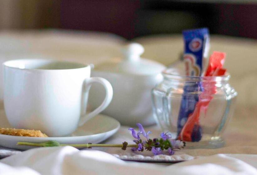 مبيت وإفطار Arum Hill Lodge