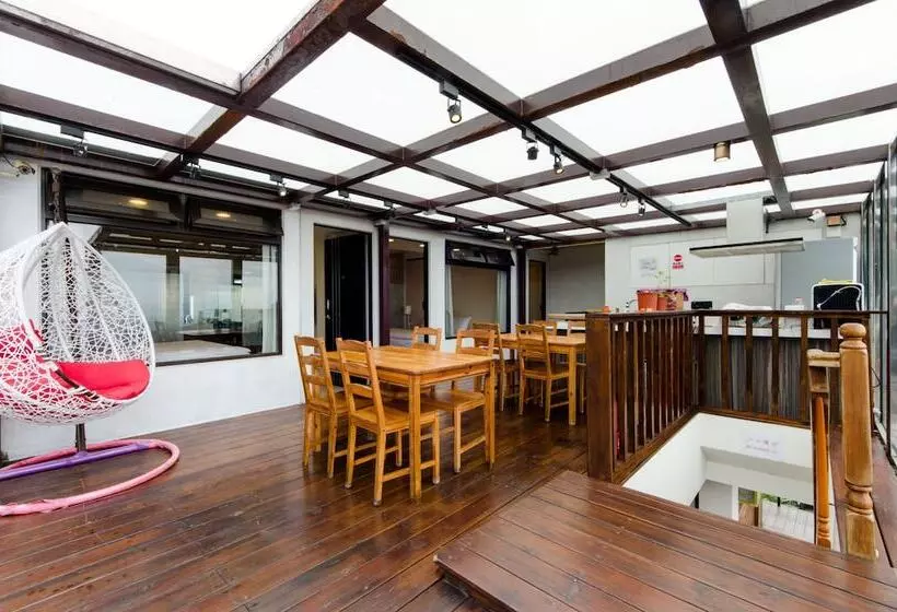 تختخواب و صبحانه Ying Mu Home