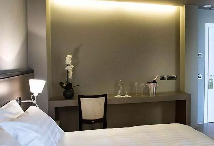 ベッドアンドブレックファースト Zara Rooms & Suites