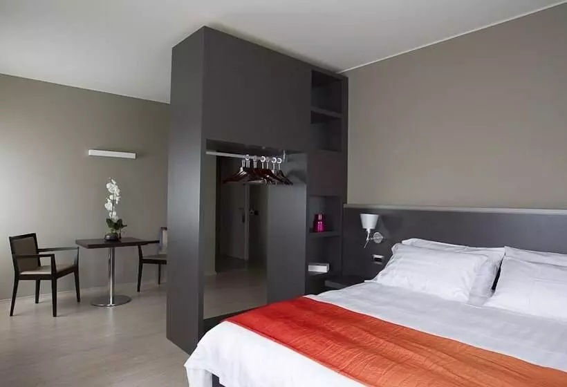 ベッドアンドブレックファースト Zara Rooms & Suites