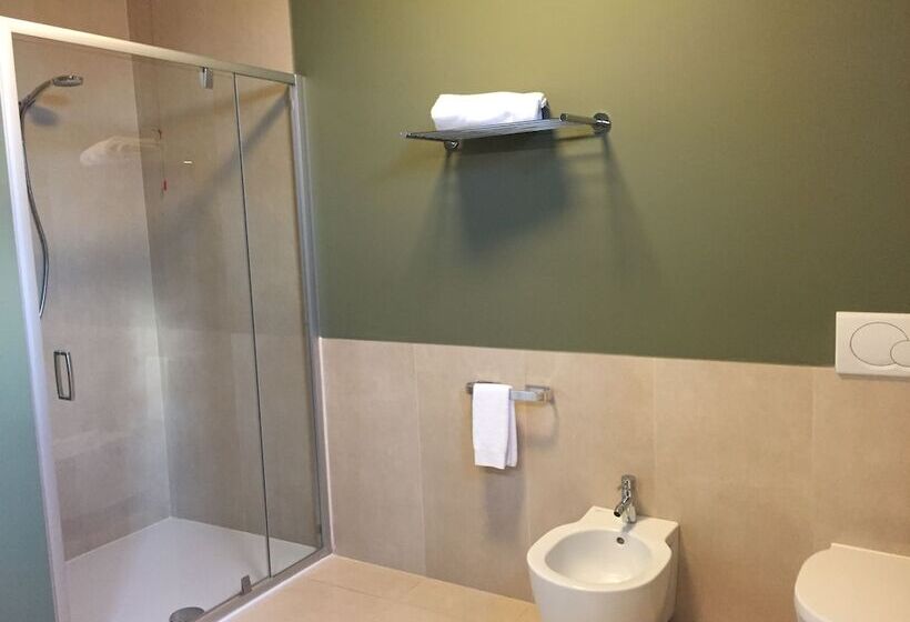 مبيت وإفطار Zara Rooms & Suites