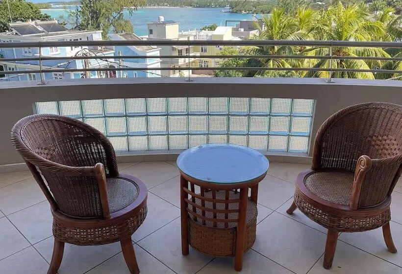 Blue Bay Holiday Resort