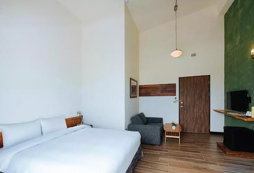 Chillax Inn B&b