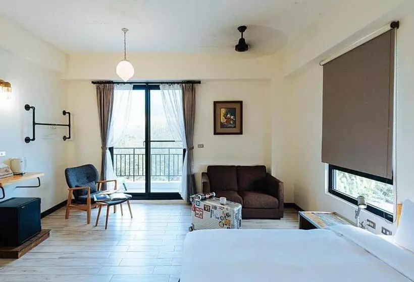 Chillax Inn B&b