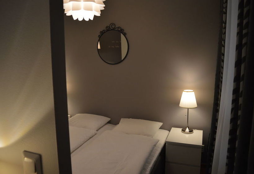 Helsinki Airport Suites