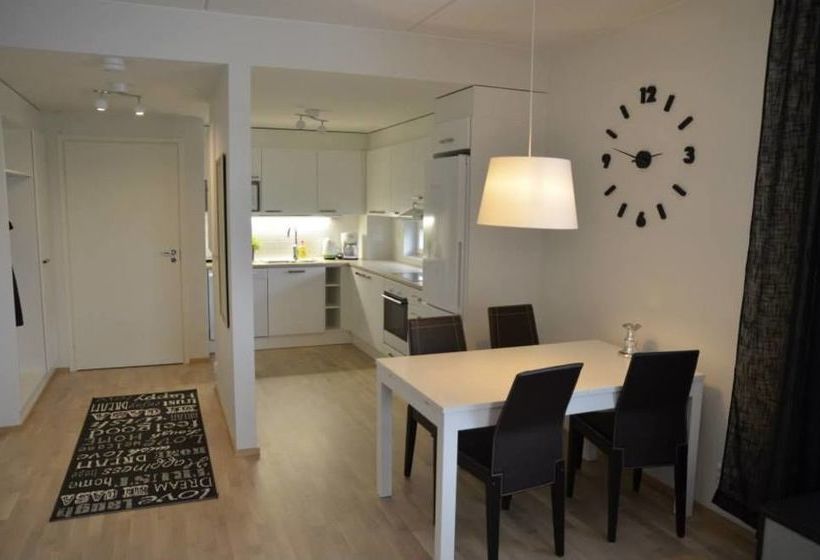 Helsinki Airport Suites