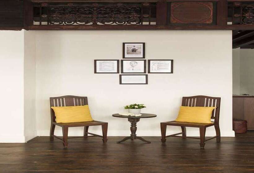 酒店 Baan Luang Rajamaitri Historic Inn