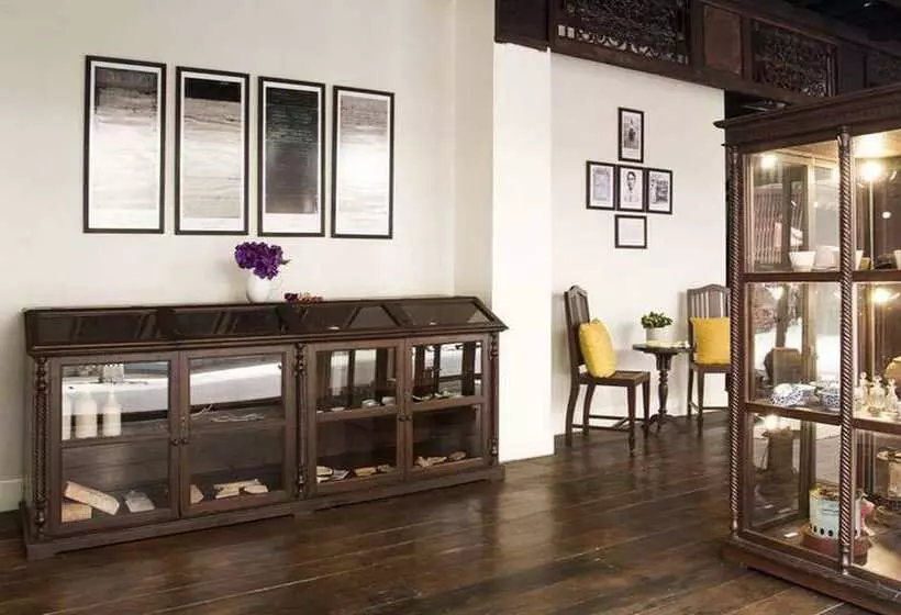 ホテル Baan Luang Rajamaitri Historic Inn