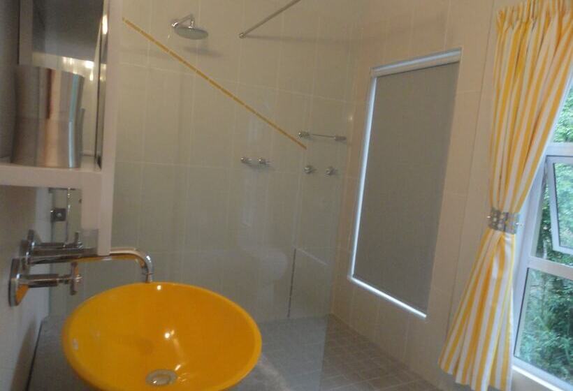 فندق Bushwillow Collection