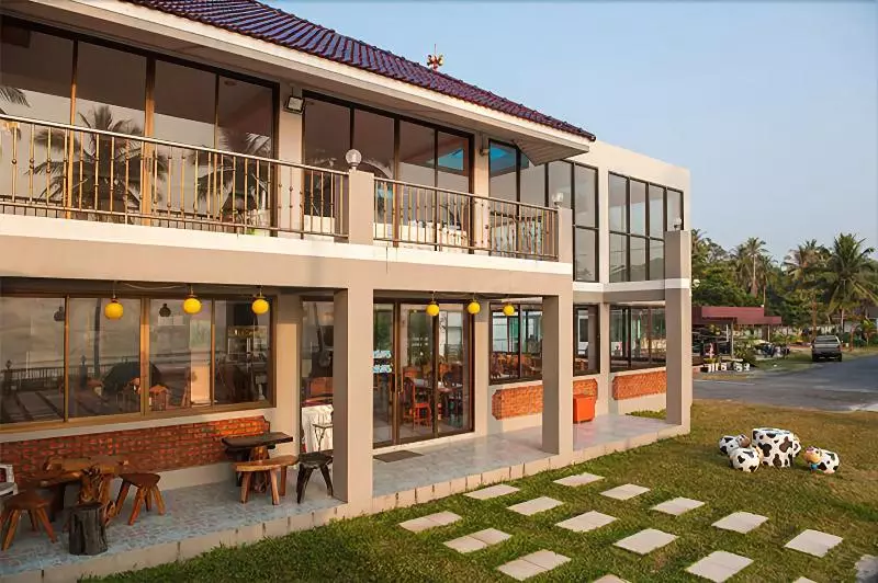 ホテル Chonnapha Resort