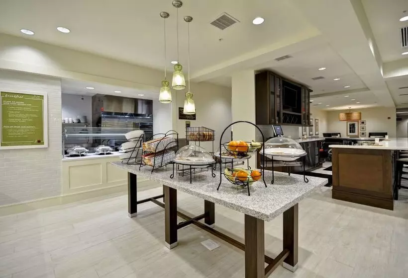 ホテル Hilton Garden Inn Detroit Troy