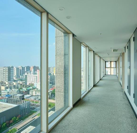 ホテル Jeju Central City