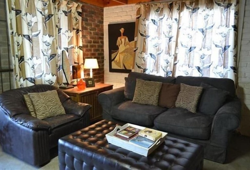 בית מלון כפרי Marloth Kruger Lodges