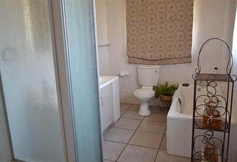 בית מלון כפרי Marloth Kruger Lodges