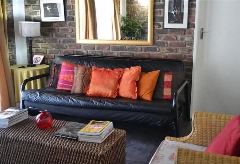 בית מלון כפרי Marloth Kruger Lodges