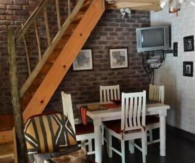 בית מלון כפרי Marloth Kruger Lodges